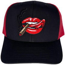 Load image into Gallery viewer, Smoking Lick (more colors) - Clique Apparel