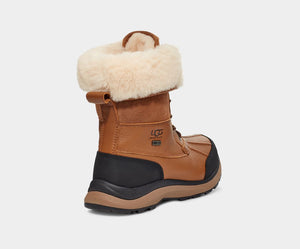 UGG - Women Adirondack III Boot Chestnut - Clique Apparel