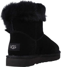 Load image into Gallery viewer, Ugg - Women Classic Fluff Pin Mini (Black) - Clique Apparel