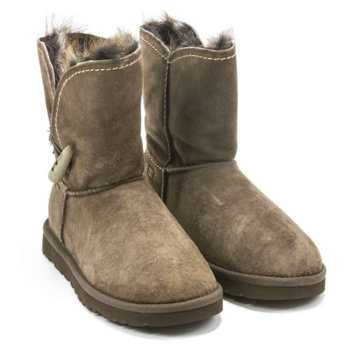 Ugg - Women Meadow Boot (Chocolate) - Clique Apparel