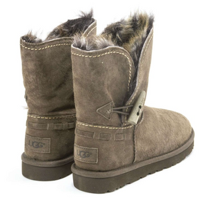 Ugg - Women Meadow Boot (Chocolate) - Clique Apparel