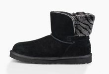 Load image into Gallery viewer, Ugg - Women Adria (Black) - Clique Apparel